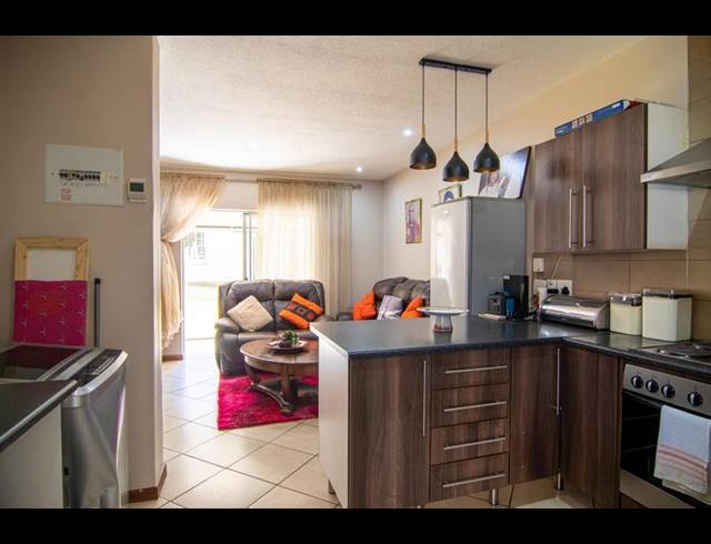 2 BEDROOM APARTMENT FOR SALE IN NOORDWYK